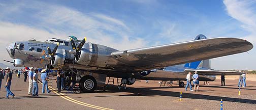 Boeing B-17G Flying Fortress N9323Z Sentimental Journey